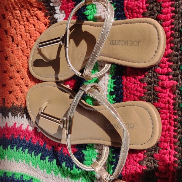 Stylish Sandals - Picture 2 of 4